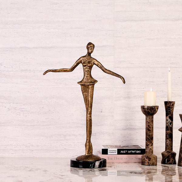 Elegant Dancer