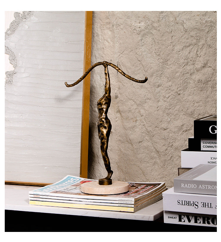Abstract Arrow Figure Statue - Luxury Alloy & Marble Home Decor & Artistic Piece - 10