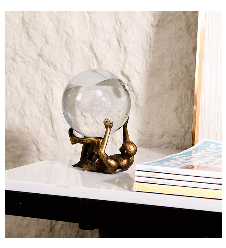 水晶球人物雕塑家居装饰 - Luxury Premium Alloy & Home Decor & Artistic Piece