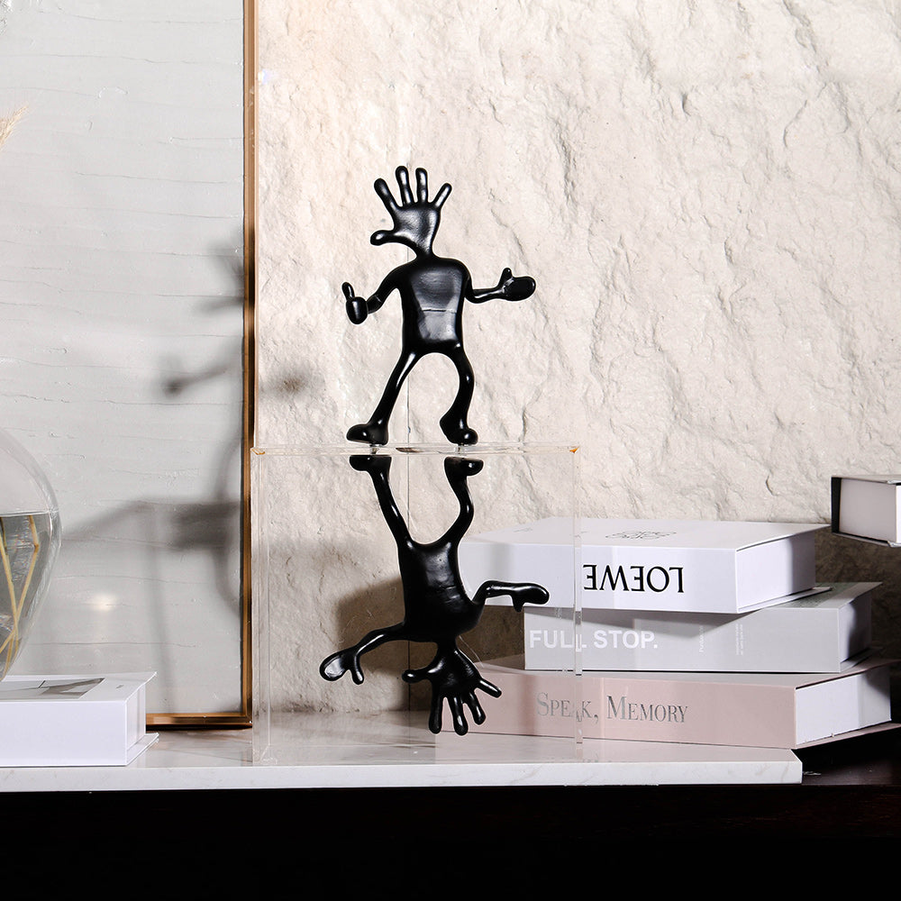 手柄制桌面雕塑 - Luxury Premium Alloy Home Decor & Artistic Piece