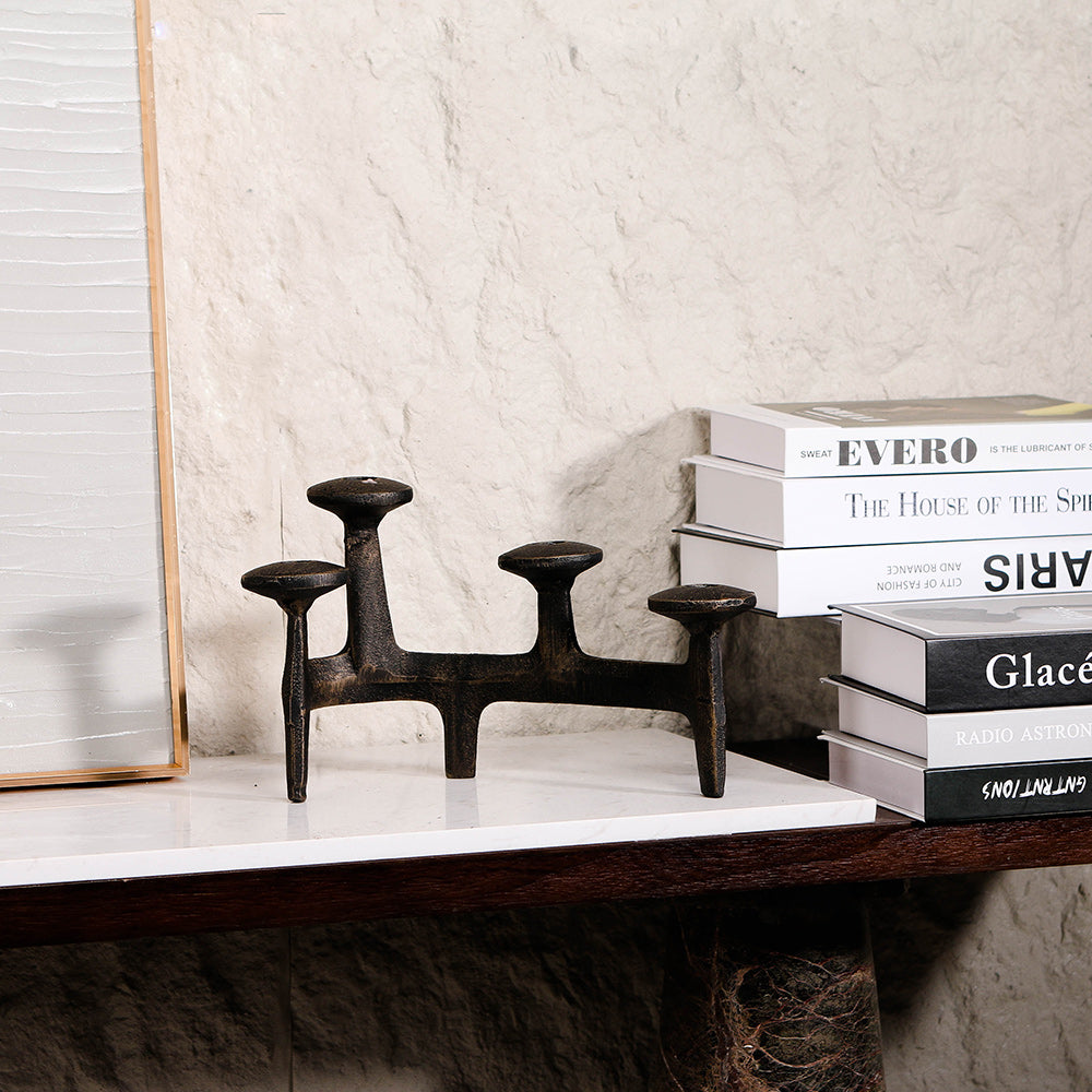 钢烛台 - Luxury Premium Alloy Home Decor & Artistic Piece