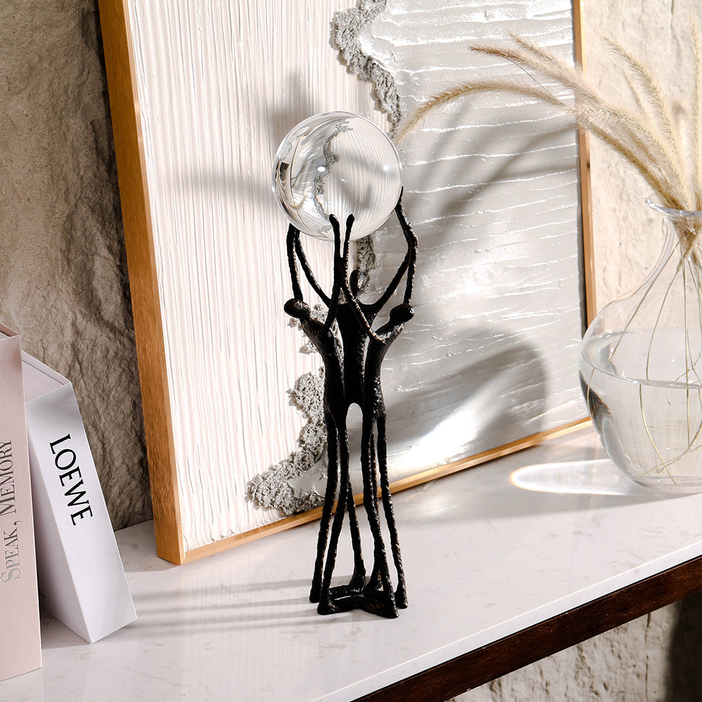 持球男子雕塑 - Luxury Premium Alloy & Home Decor & Artistic Piece