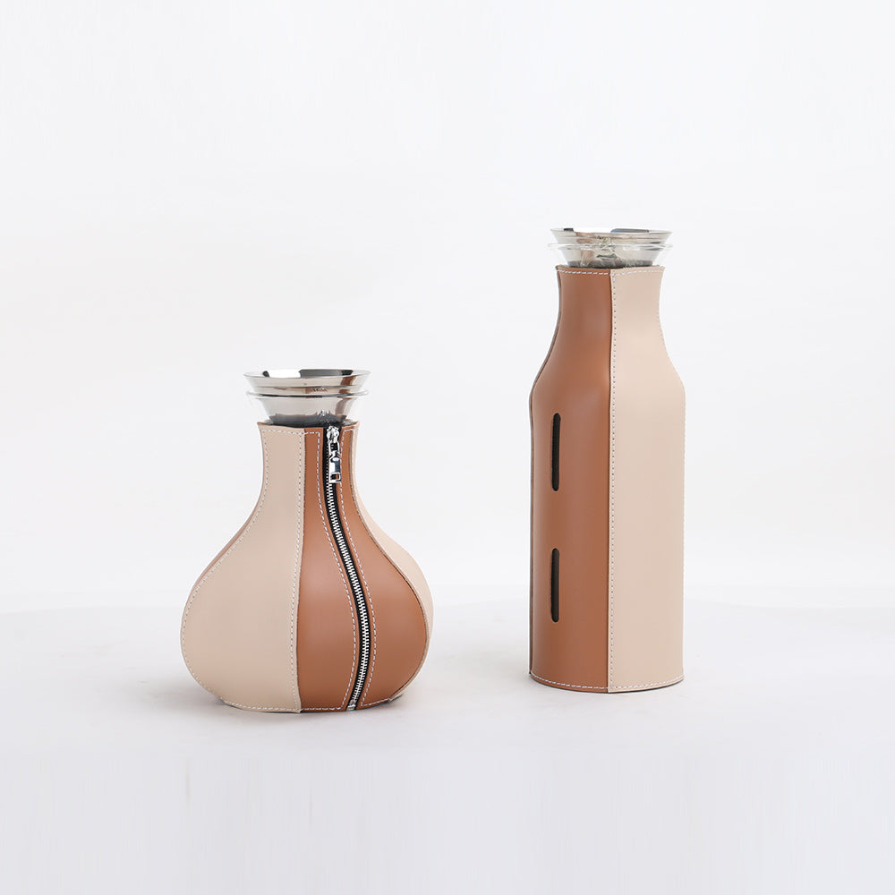 冷水壶 - Luxury GlassS/s/PuLeather Home Decor & Artistic Piece