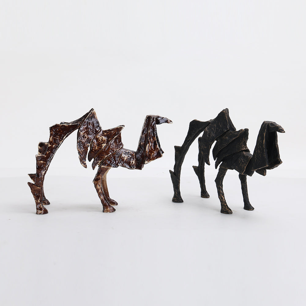 骆驼雕塑 - Luxury Premium Alloy Home Decor & Artistic Piece